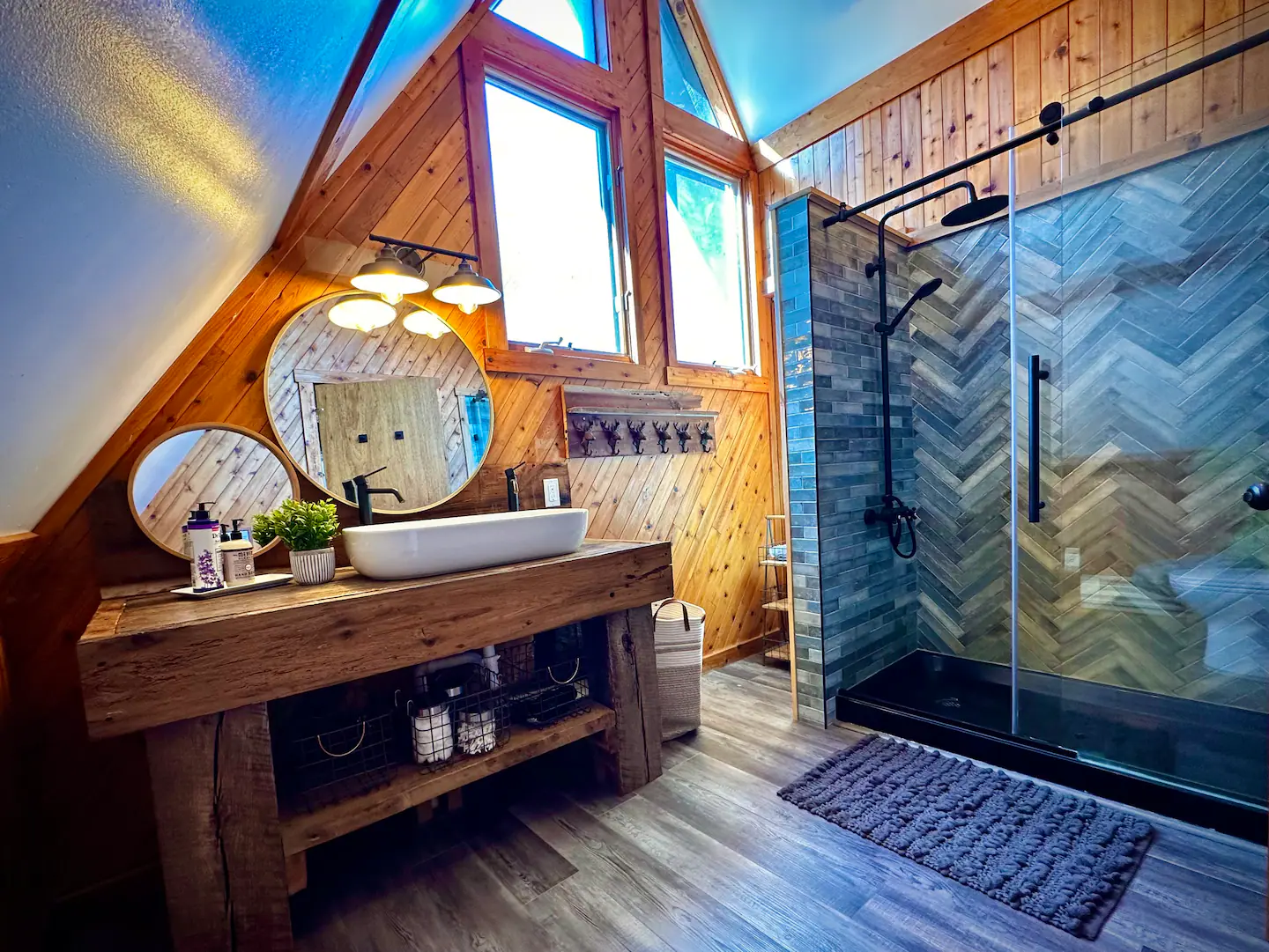 A-Frame beautifully tiled bathroom